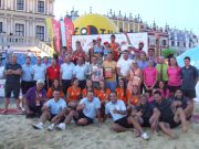 Wspólna fotka na zakończenie turnieju. Organizatorzy podziękowali prezydentowi Wnukowi za miłe przyjęcie i pomoc w organizacji turnieju. Prezydent nie wyklucza kolejnej edycji plaży open..   